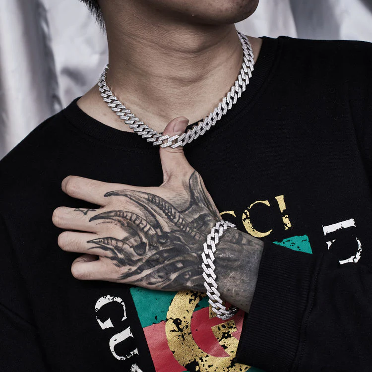 12mm Prong Cuban Link Bracelet in White Gold - Image 5